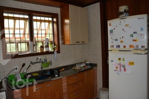 Image 14 - 232006